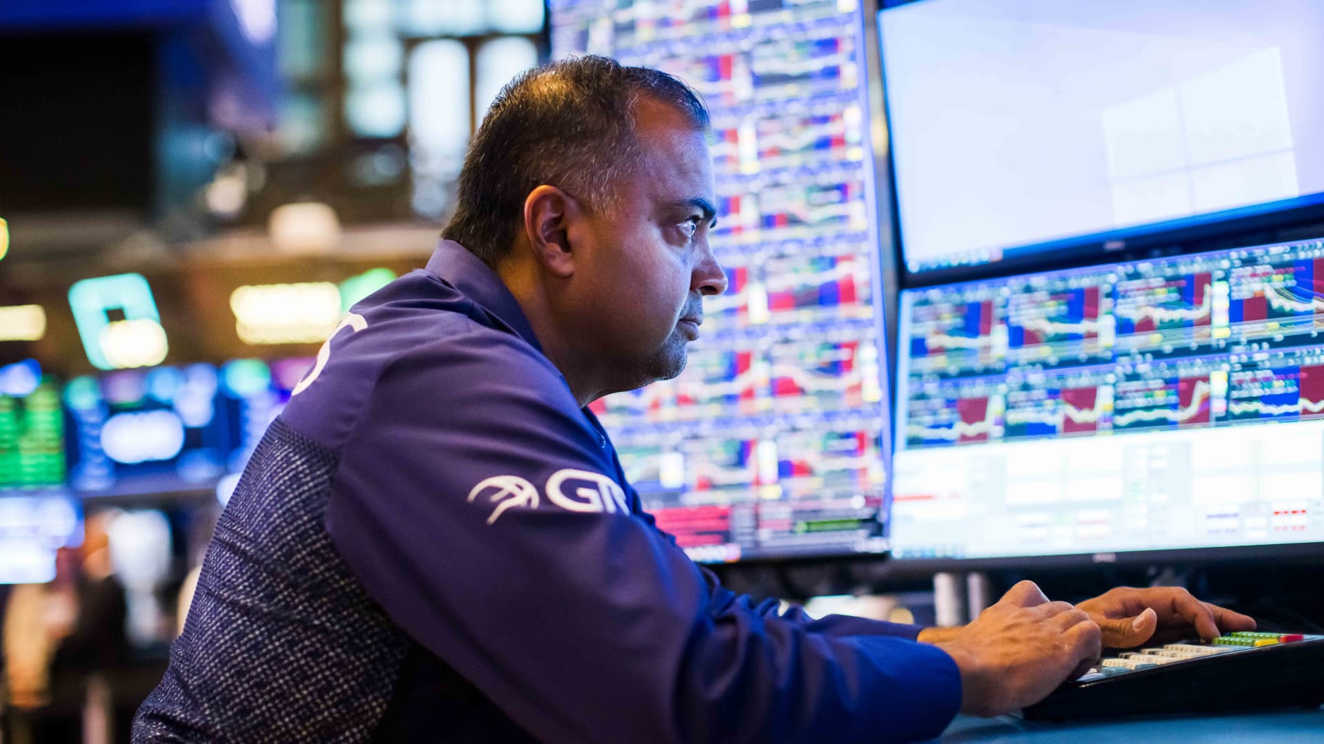 Traders on the New York Stock Exchange floor